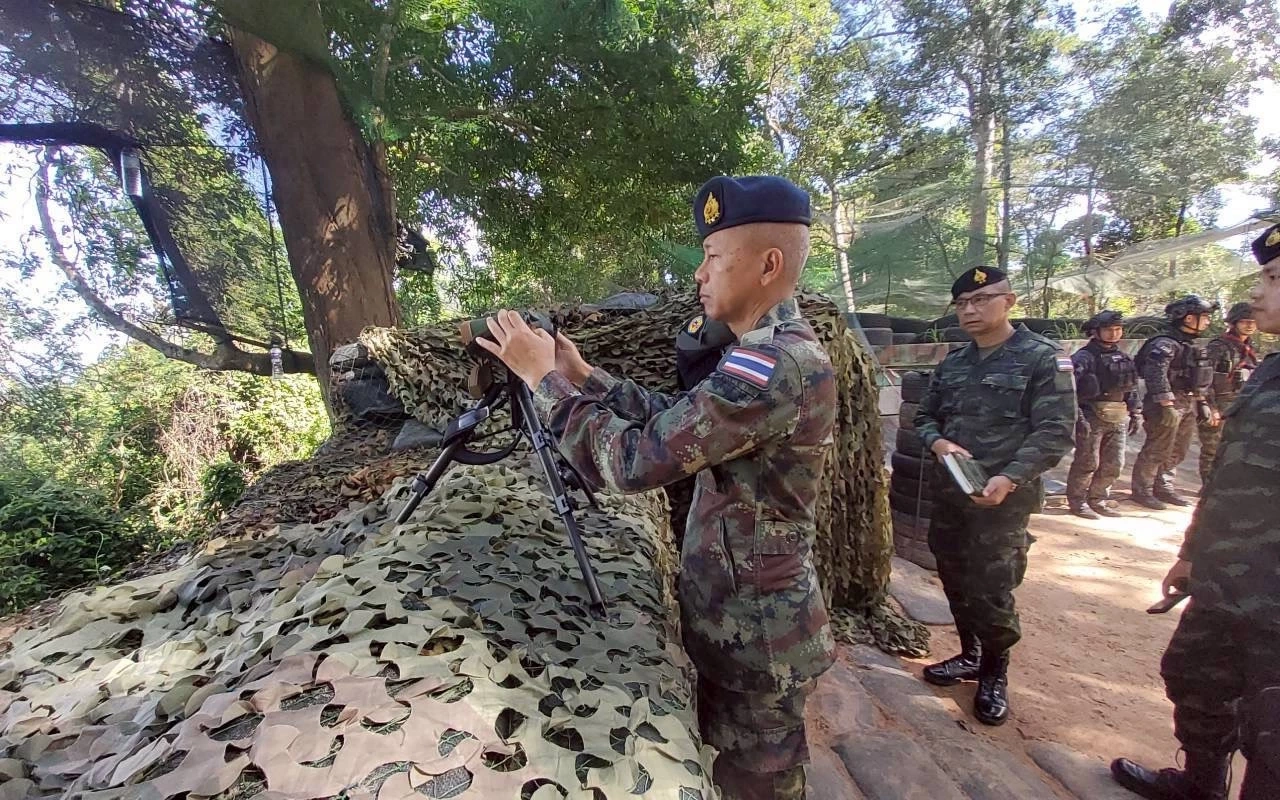 เสริมแกร่ง "ช่องบก-ภูมะเขือ" ขยายระบบไฟฟ้า-ประปา-อินเทอร์เน็ต-ปรับปรุงถนนทางยุทธวิธี