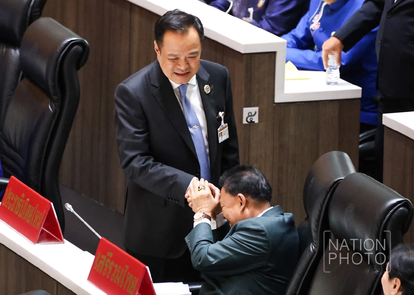 ไล่จับ 23 "สส.งูเห่า" โหวตหนุน “อนุทิน” นั่งนายกฯคนที่ 32