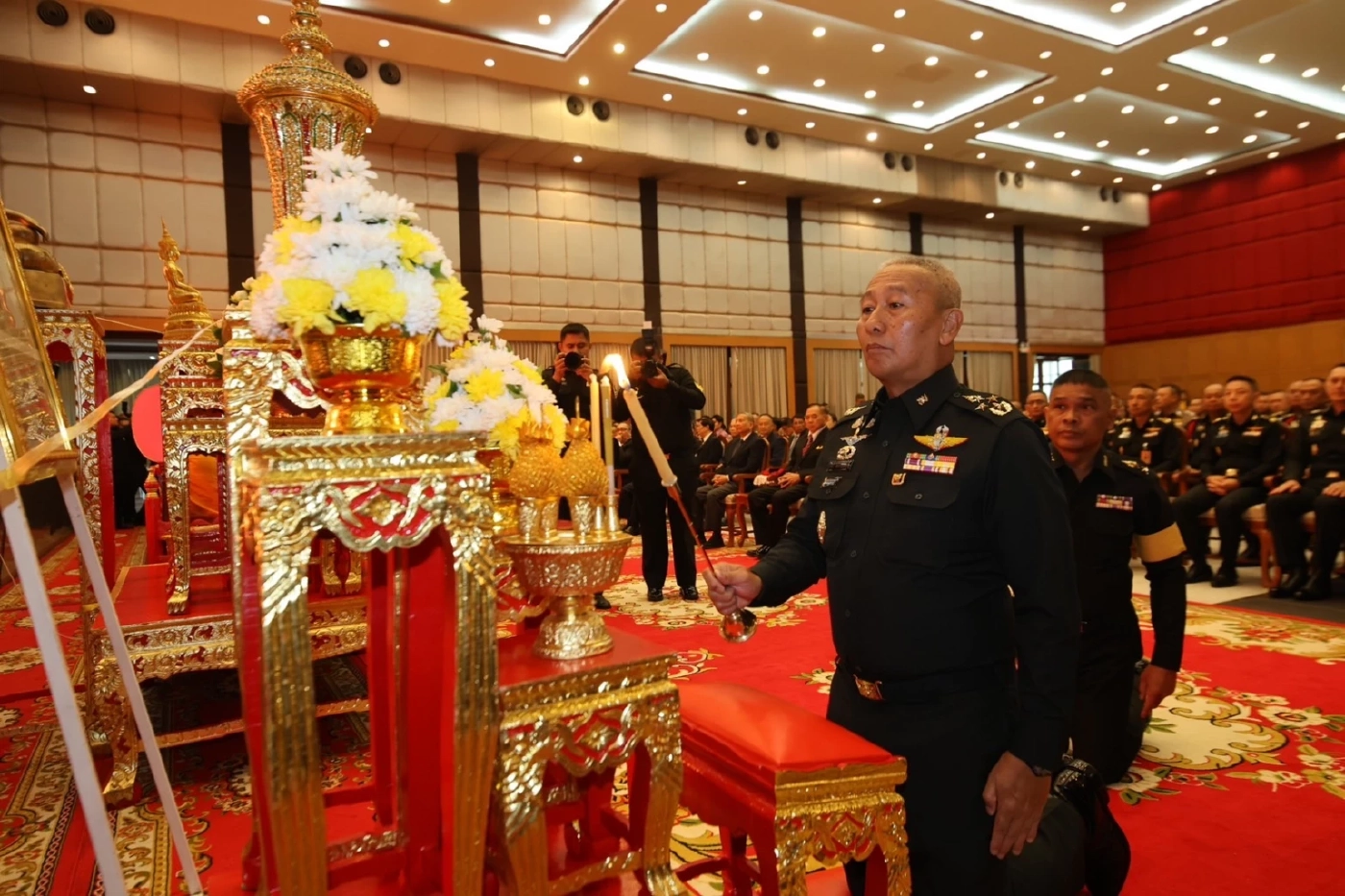 "สุวัจน์" ร่วมเป็นเกียรติงานวันสถาปนากองทัพภาคที่ 2 ครบรอบ 77 ปี