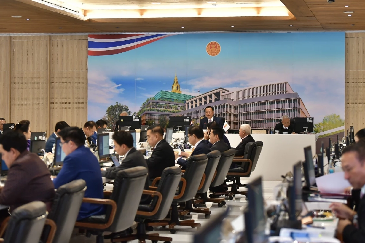 นายกรัฐมนตรี เป็นประธานการประชุมคณะรัฐมนตรี ครั้งที่ 1 ณ ห้องประชุมกรรมาธิการ CB 406 ชั้น 4 อาคารรัฐสภา