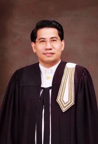 ดร.ณัฐวุฒิ วงศ์เนียม นักกฎหมายมหาชน