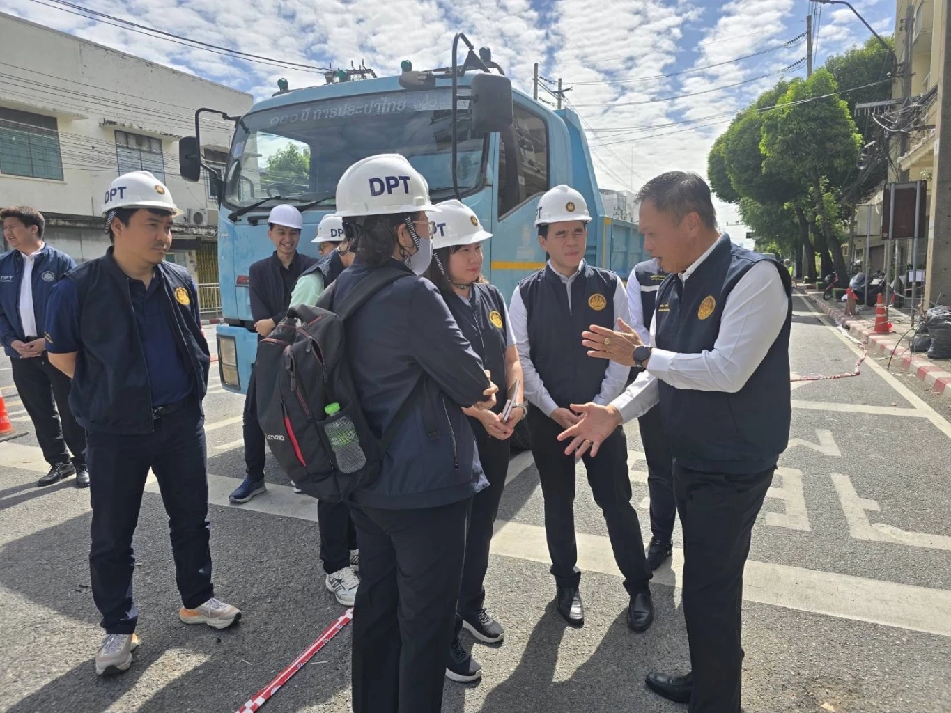 ยผ.ระดมทีมวิศวกรตรวจอาคารรอบเหตุหลุมยุบเพื่อความปลอดภัย