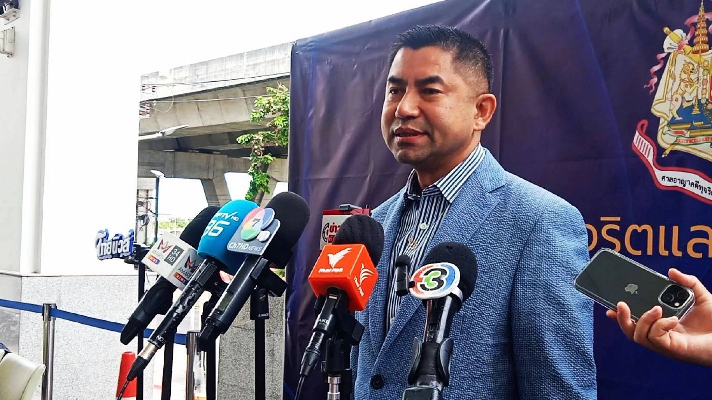 "บิ๊กโจ๊ก" ยื่นฟ้อง "ปธ.ศาลปกครองสูงสุด-ปธ.แผนกฯ" แทรกแซงคดี