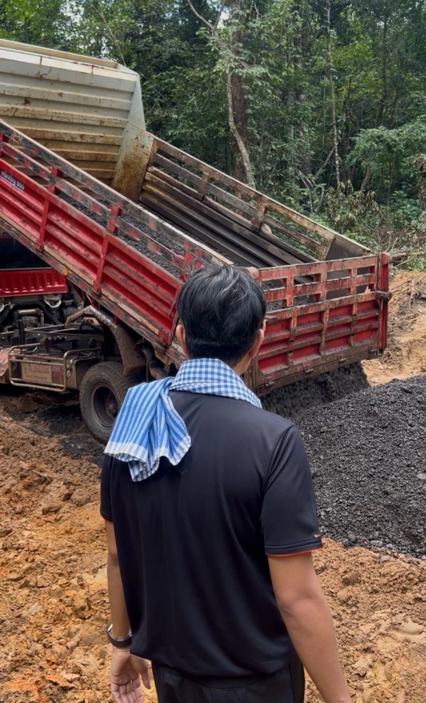 "กังฟู-สส.เสี่ยเซียง" สู้ไม่ถอย! ระดมสร้างถนนช่วยทหารยึดแผ่นดินคืน ไม่เห็นด้วย "เปิดด่าน"