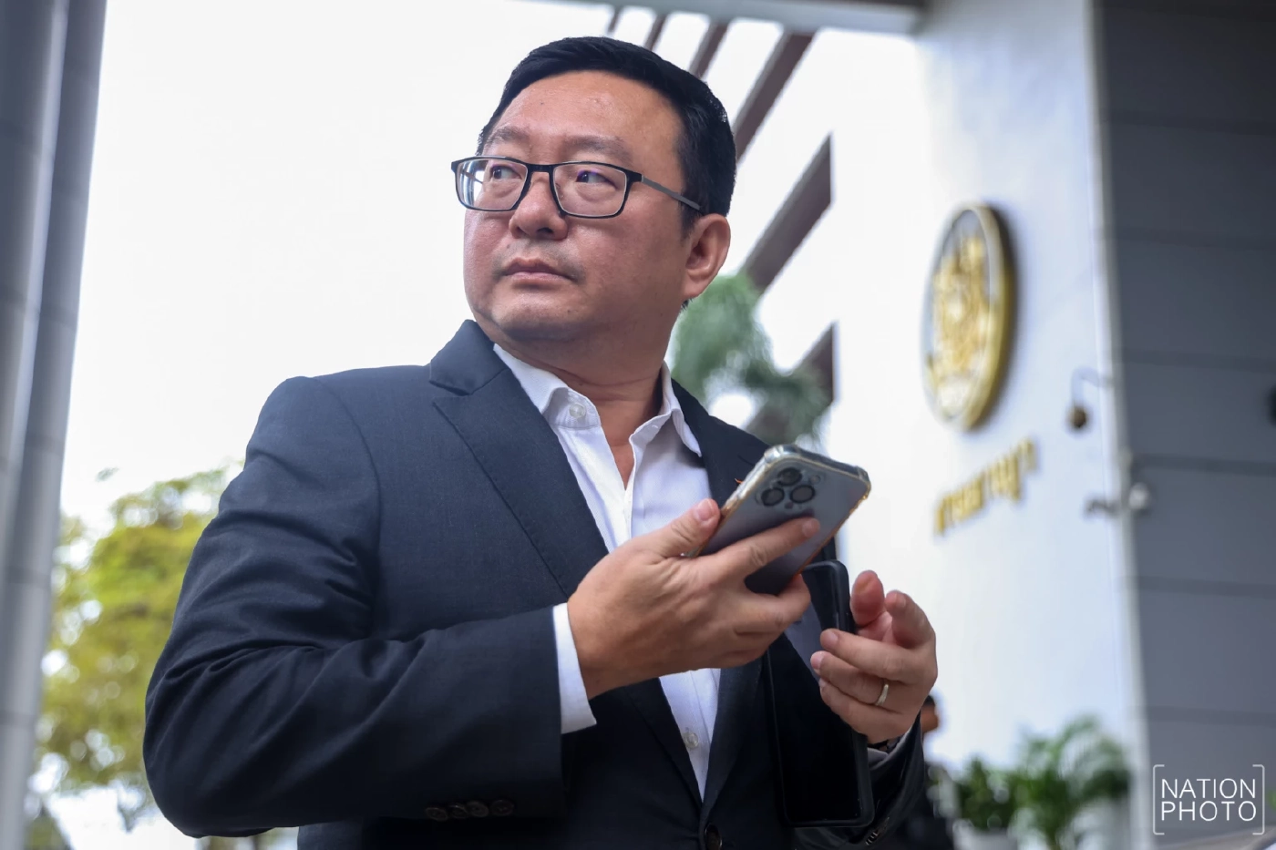 ศาลอาญาสั่งจำคุก 4 ปี "ลูกเกด สส.ปชน." คดี ม.112 ศาลปรานีลดโทษเหลือ 2 ปี 8 เดือน ไม่รอลงอาญา