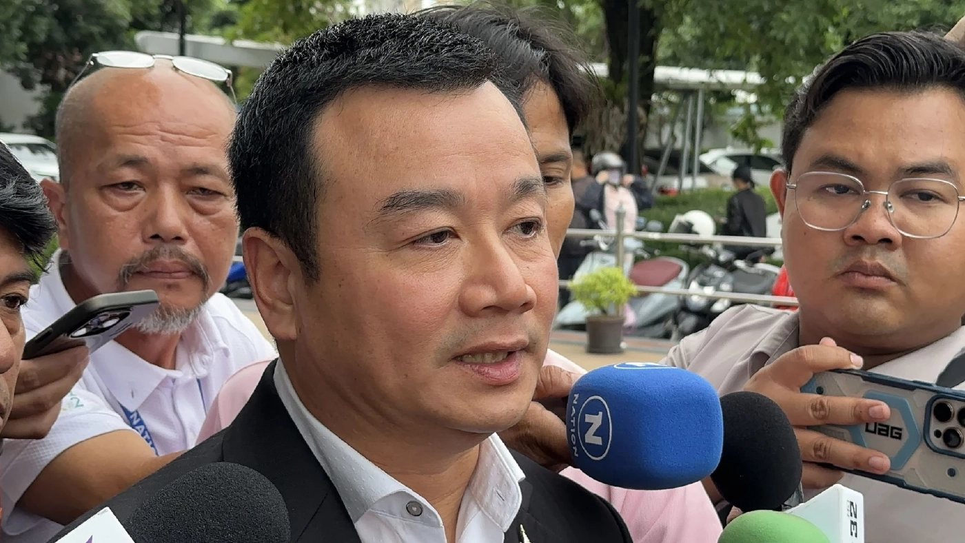 นายสรวงศ์ เทียนทอง รมว.ท่องเที่ยวและกีฬา ในฐานะเลขาธิการพรรคเพื่อไทย 