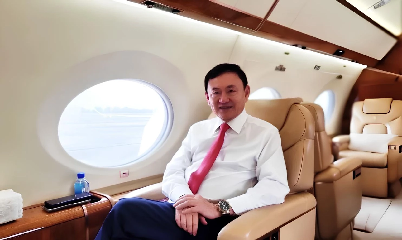 "ทักษิณ" โบยบินอีกแล้ว? หลังเดินทางออกนอกประเทศอย่างเป็นปริศนาอีกรอบ