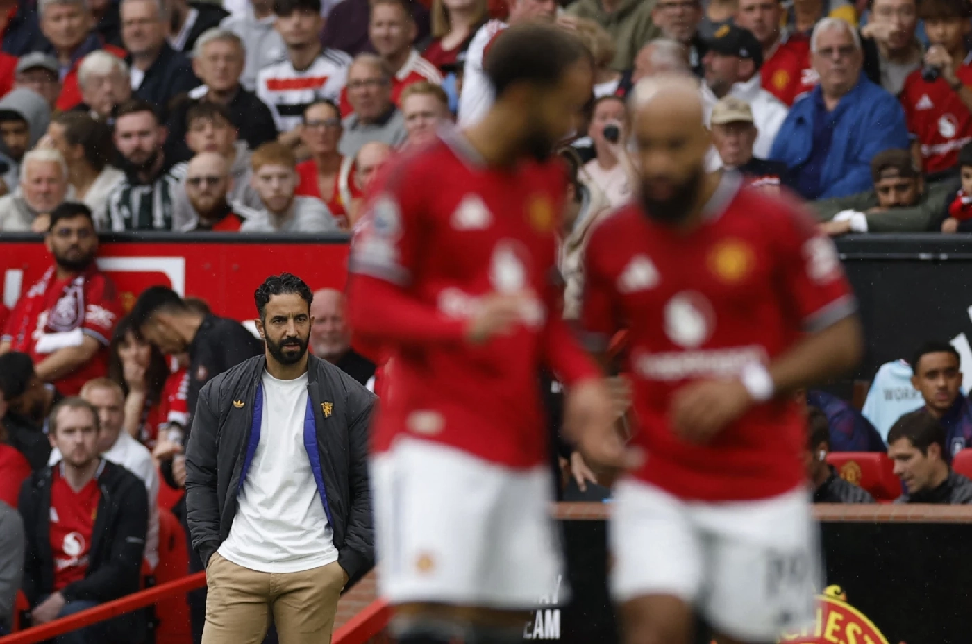 เก้าอี้สั่นคลอน! สื่อแฉผู้เล่นแมนยูเริ่มไม่เชื่อมั่นแท็กติก "อโมริม"