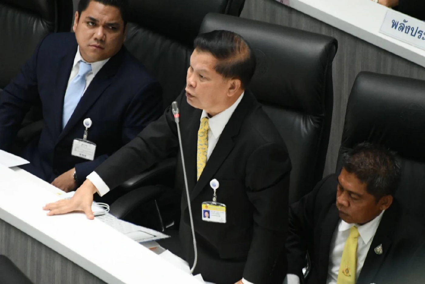 พันตำรวจโท ไวพจน์  อาภรณ์รัตน์ 