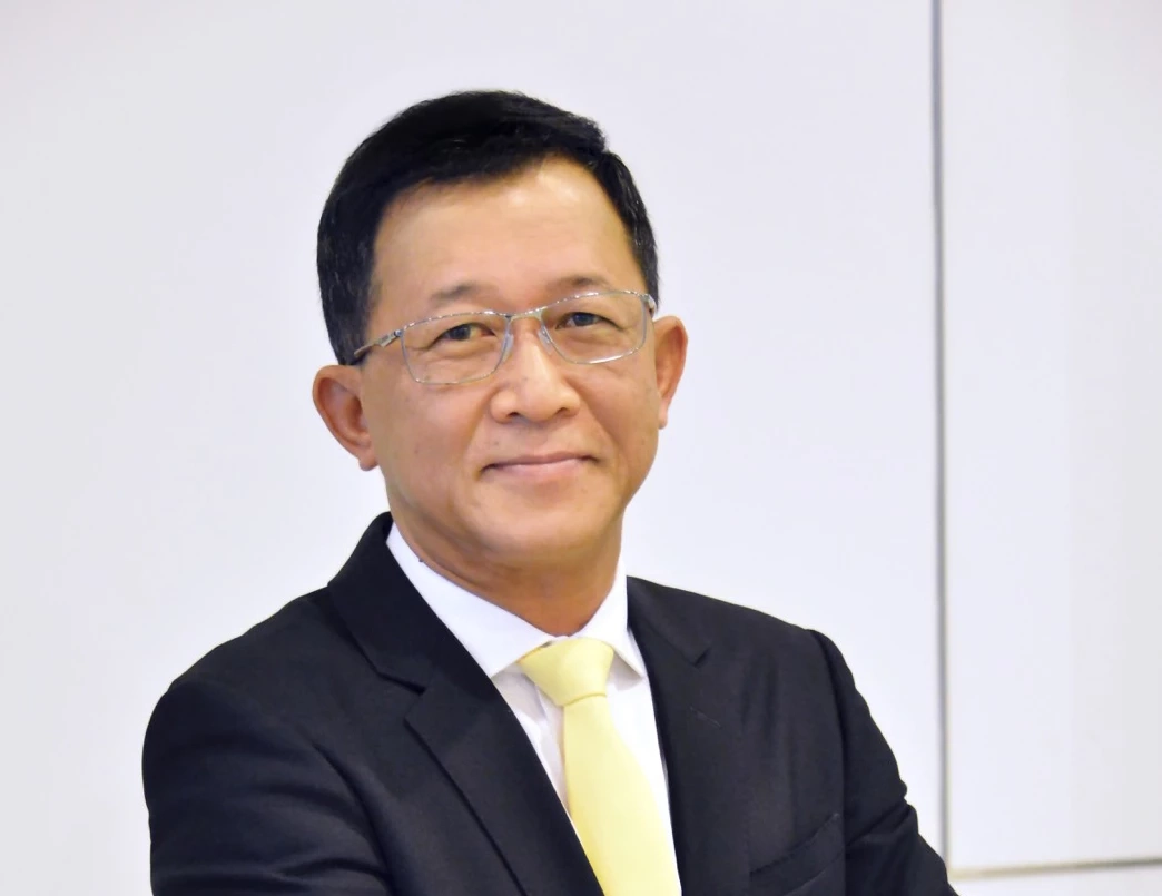 สราวุธ ทรงศิวิไล" ตุลาการศาลรัฐธรรมนูญ 