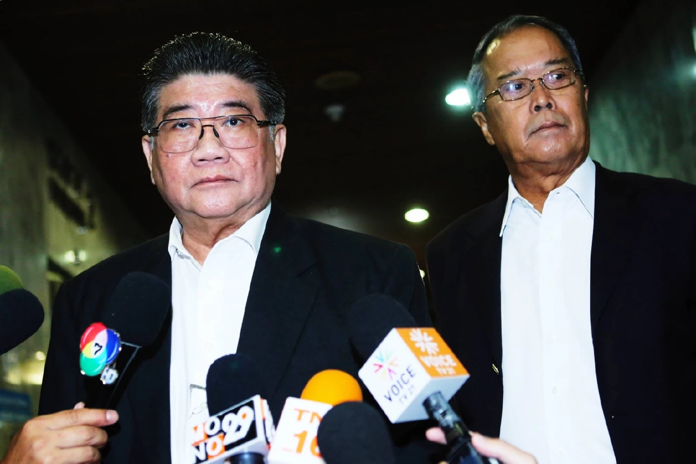 "ชูศักดิ์" รับ "เพื่อไทย" คุยทางออกควรต้อง "ยุบสภาฯ" ย้ำ รอ "ภูมิธรรม" ตัดสินใจ