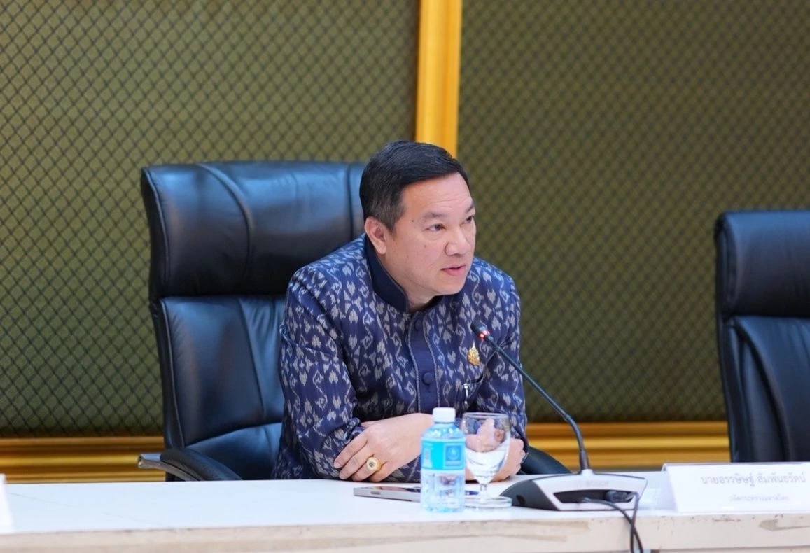 นายอรรษิษฐ์ สัมพันธรัตน์ ปลัดกระทรวงมหาดไทย 