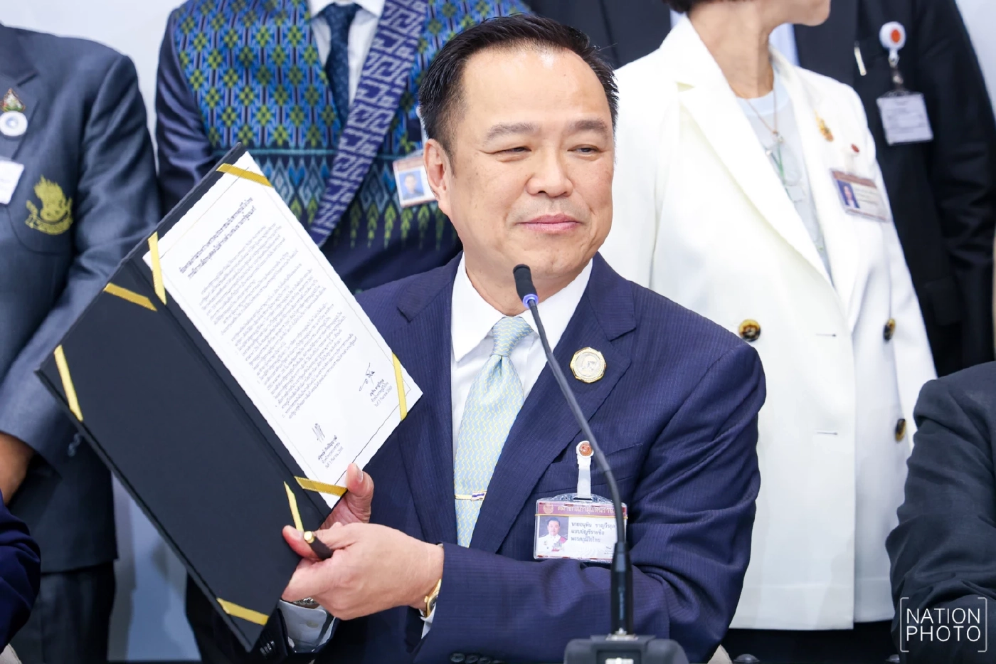 MOA ที่พรรคประชาชน ทำกับ พรรคภูมิใจไทย คืออะไร ต่างกับ MOU ยังไง?