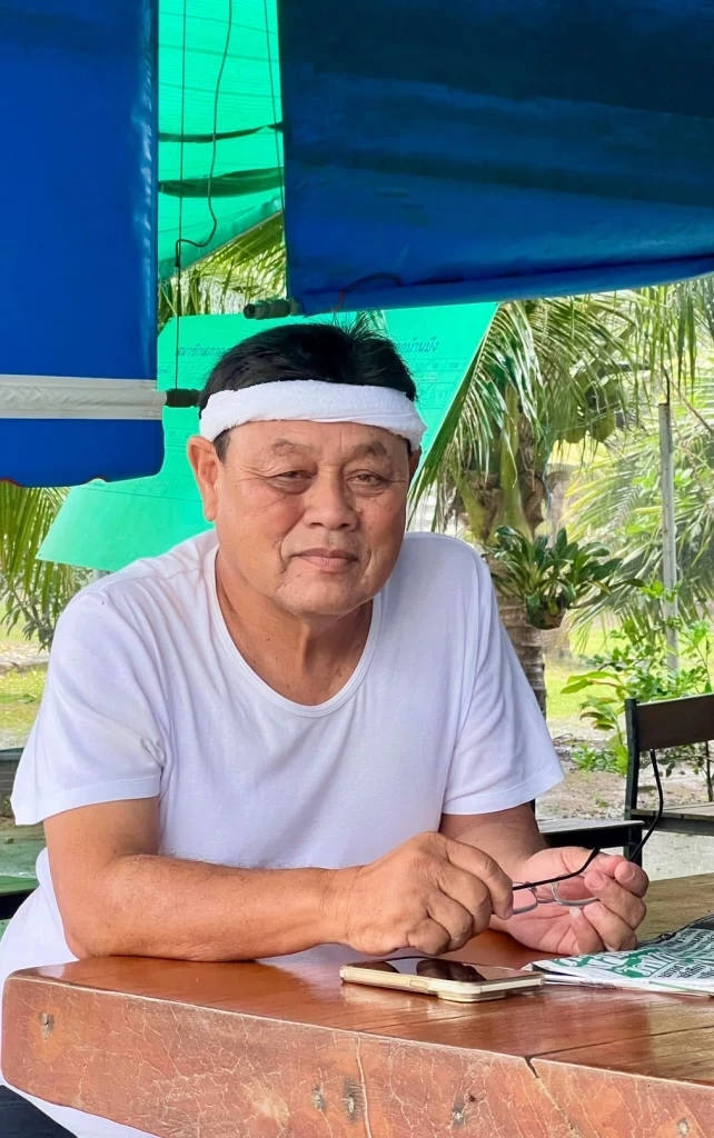 จิรวุฒิ สิงห์โตทอง แกนนำกลุ่ม 16 พร้อมเลือกตั้ง