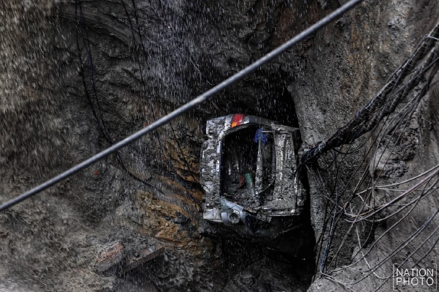 ชัชชาติ เผยสาเหตุถนนทรุดตัวหน้า รพ.วชิรฯ สั่ง 7 ข้อเร่งแก้ไขด่วน