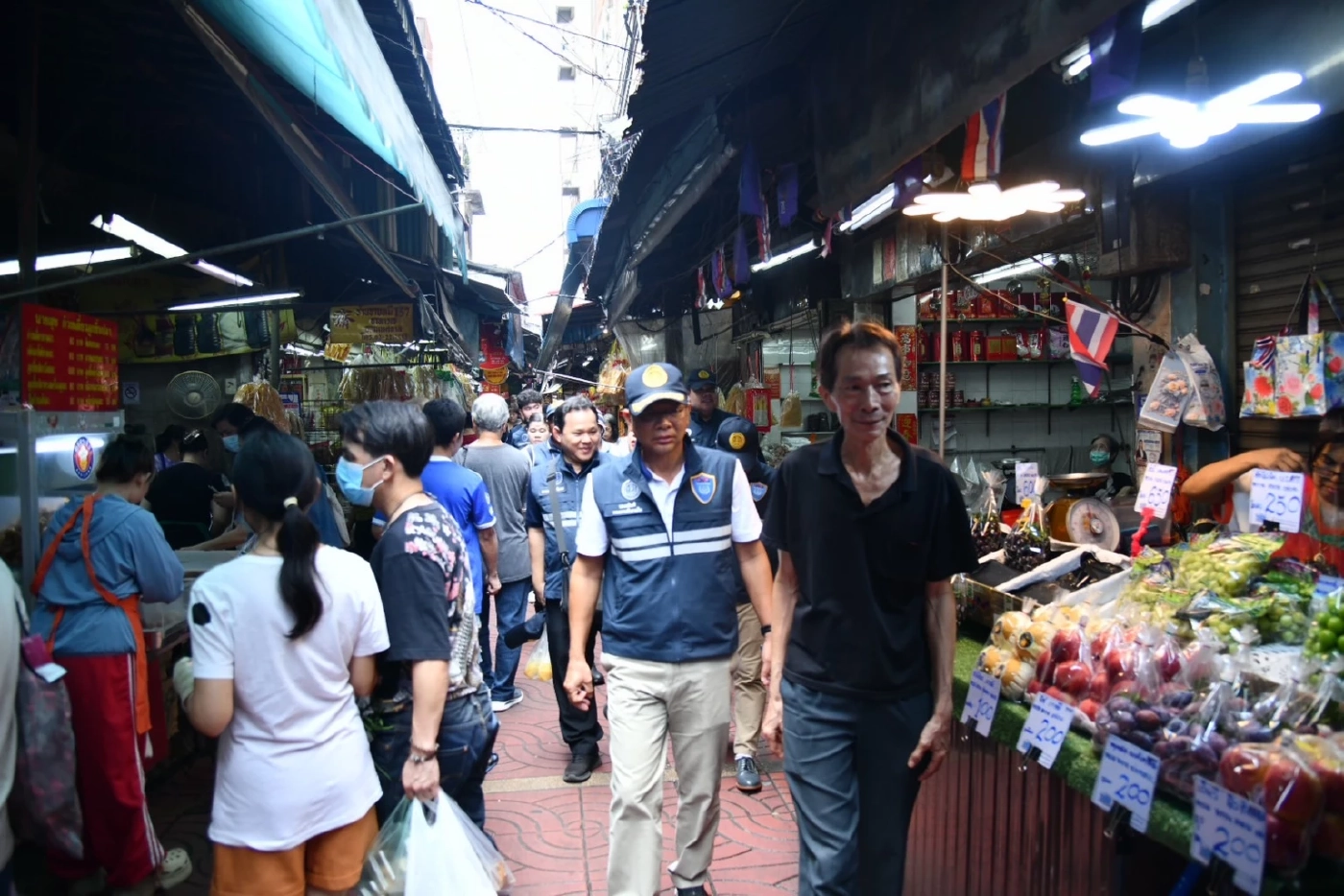 พาณิชย์ลุยตรวจเข้มราคาสินค้าไหว้สารทจีน ย้ำป้ายราคาต้องชัดเจน