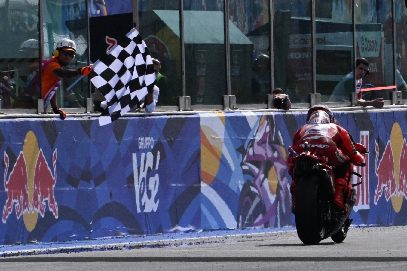 "มาร์ค มาร์เกซ" ปิดฉากฝันร้ายสู่แชมป์โลก