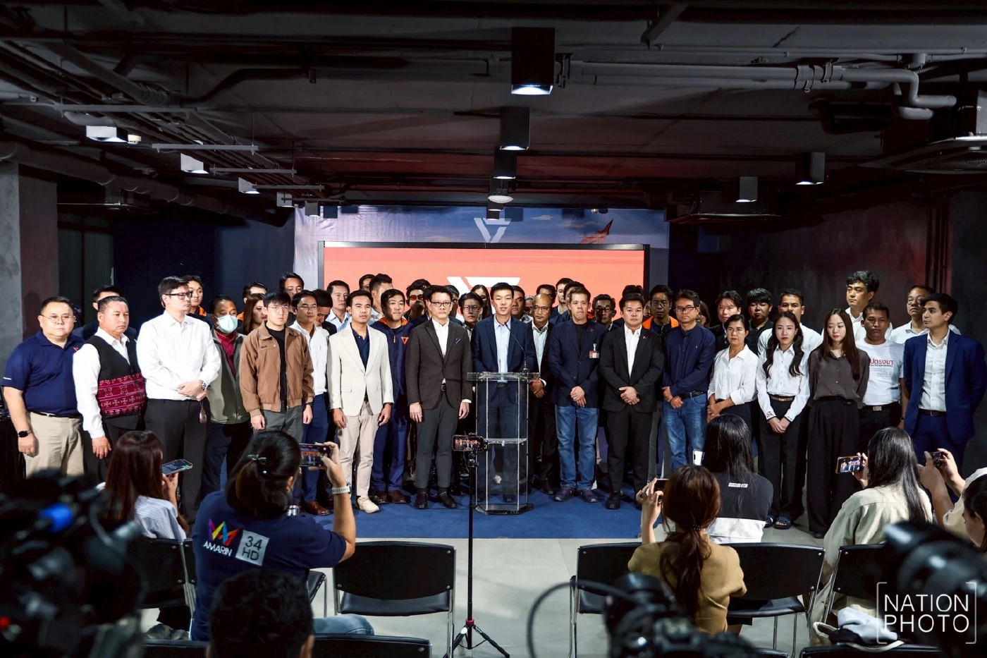 “ก่อแก้ว” ซัด ปชน. หนุน “อนุทิน-ภท.ถามยังเป็น ปชต.หรือเป็นสลิ่มไปแล้ว