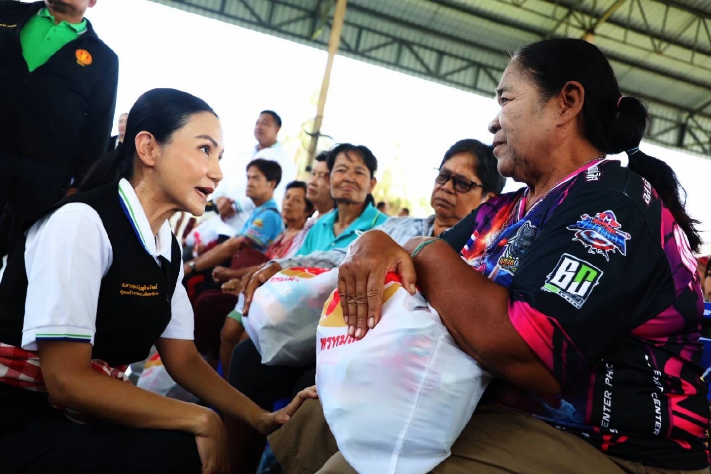 “รมว.นฤมล”นำ ศธ.ลงพื้นที่ จ.พิจิตร ตรวจ รร.ถูกน้ำท่วม ตั้งศูนย์ซ่อม รถ-เครื่องใช้ฟรี