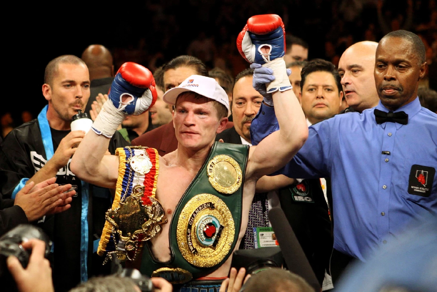 ริคกี้ ฮัตตัน อดีตแชมป์โลกมวยสากลสิ้นลมในวัยเพียง 46 ปี