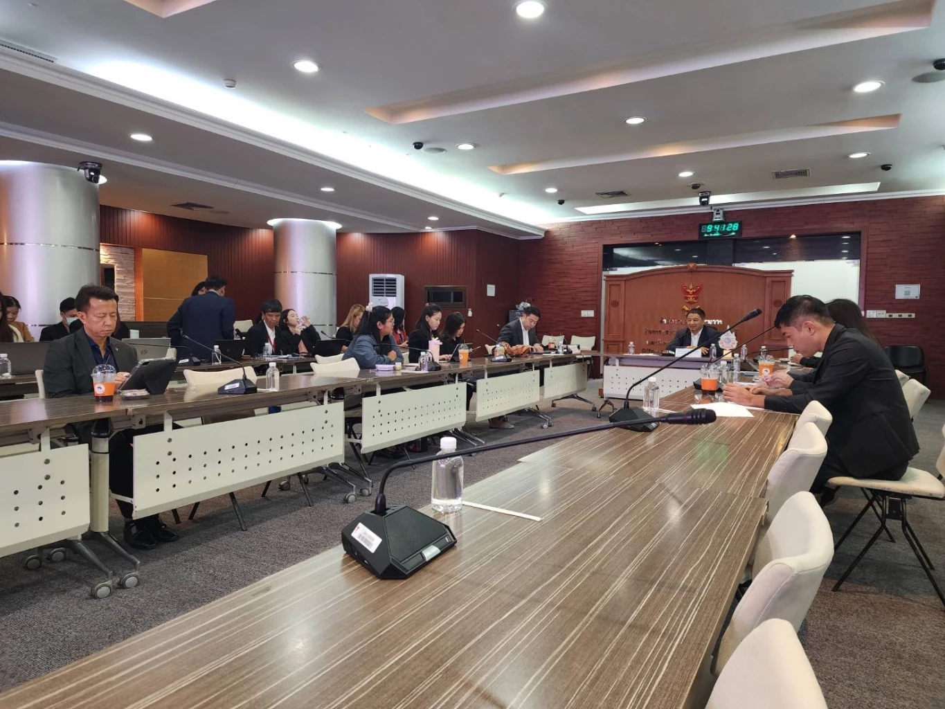  สำนักส่งเสริมการแข่งขันและกำกับดูแลกันเอง สำนักงาน กสทช.  ร่วมกับ สภาองค์กรวิชาชีพสื่อสารมวลชน  ร่วมกันจัด Focus Group เพื่อรับฟังความคิดเห็น ต่อ (ร่าง) แนวปฏิบัติ การรายงานข่าวฯ