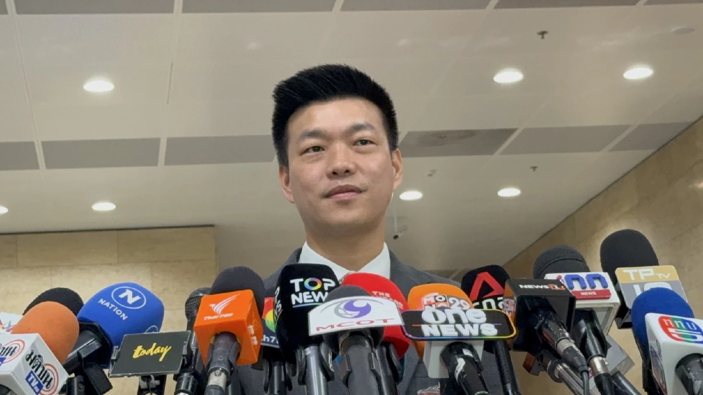 "เท้ง" ผู้นำฝ่ายค้าน ชี้การอภิปรายวันนี้เนื้อหาเข้มข้น โต้ "เพื่อไทย" ไม่หวั่นถูกมองเป็นฝ่าย "ค้ำรัฐบาล"