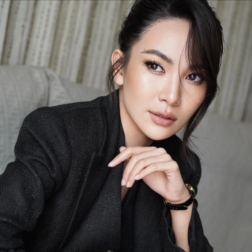 ทำความรู้จัก “ผู้กองแคท” สู่ตำแหน่ง ขรก. ปกครอง และรัฐสภาเกียกกาย