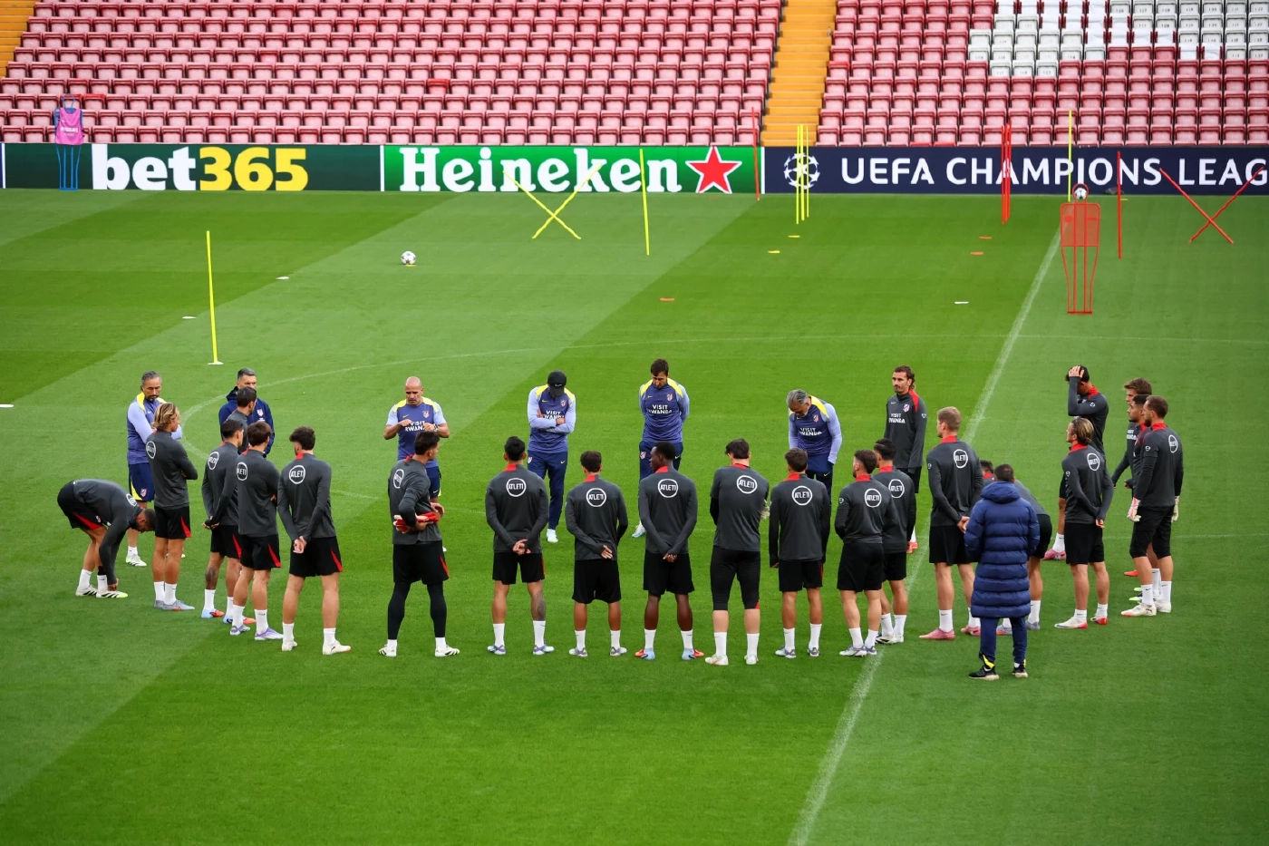 พรีวิว UCL: หงส์ฟอร์มดุพร้อมรับมือตราหมี! ลุ้น “อิซัค” ประเดิมสนามคืนนี้