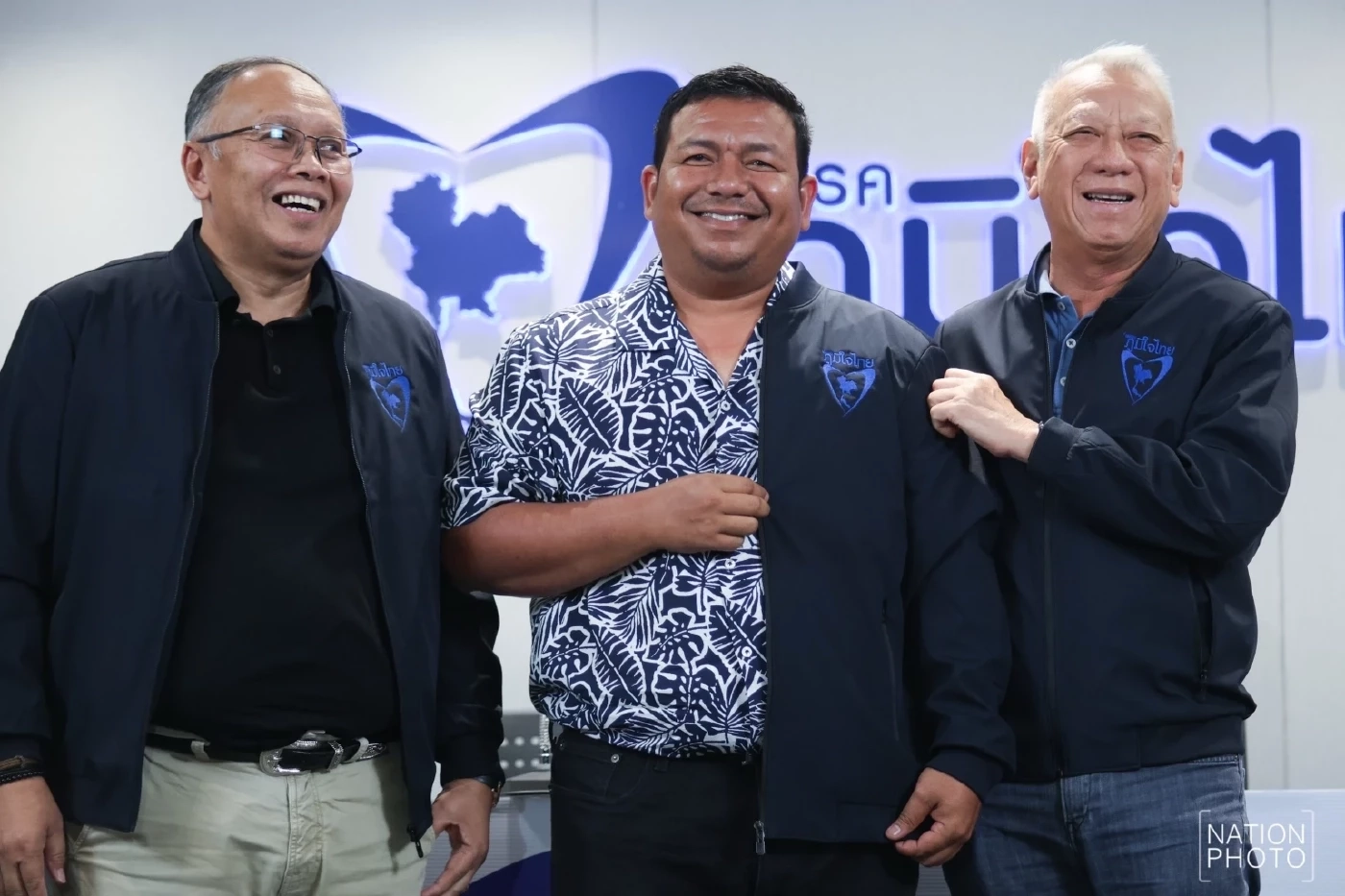 “โกเกี้ยะ” พิพัฒน์ รัชกิจประการ รัฐมนตรีว่าการกระทรวงคมนาคมคนใหม่ (คนขวาสุด)