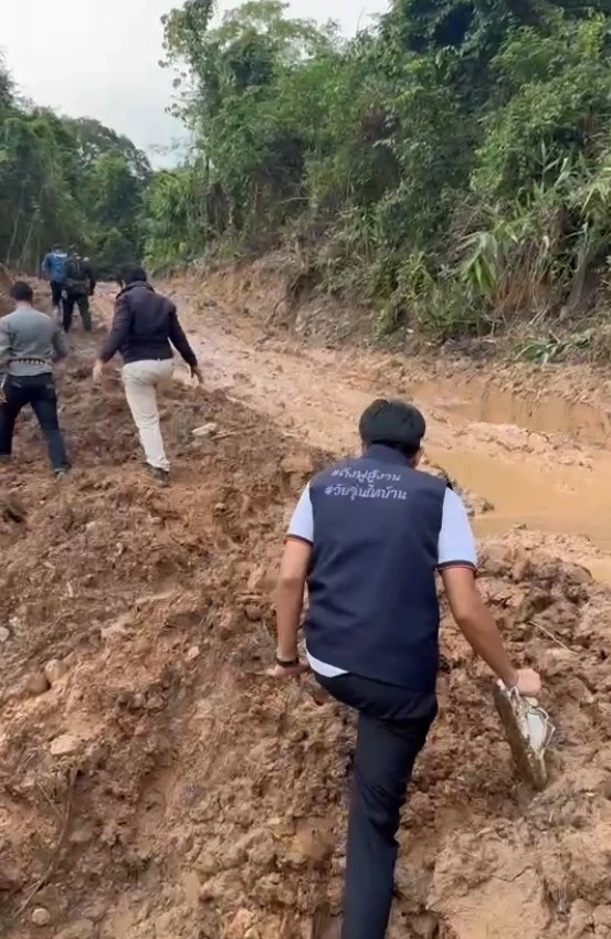 "กังฟู-สส.เสี่ยเซียง" สู้ไม่ถอย! ระดมสร้างถนนช่วยทหารยึดแผ่นดินคืน ไม่เห็นด้วย "เปิดด่าน"