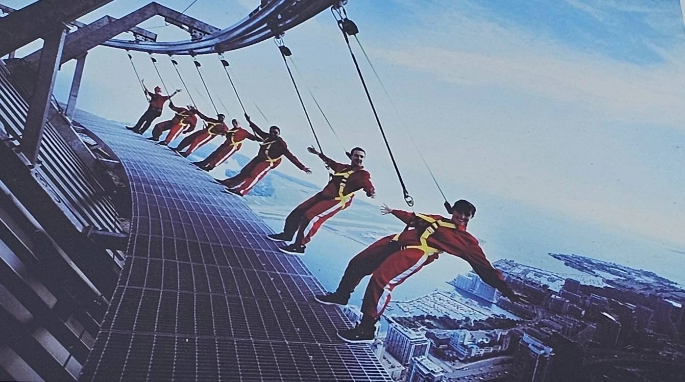 "จีน" เปิดแลนด์มาร์คใหม่ในกุ้ยโจว “สะพานหุบเขาฮัวเจียง”