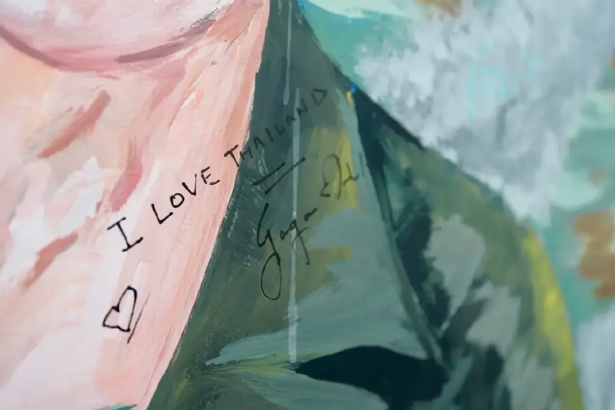 "กากัน มาลิก" เขียน "I love Thailand" บนรูปวาด "แม่ทัพภาคที่ 2"