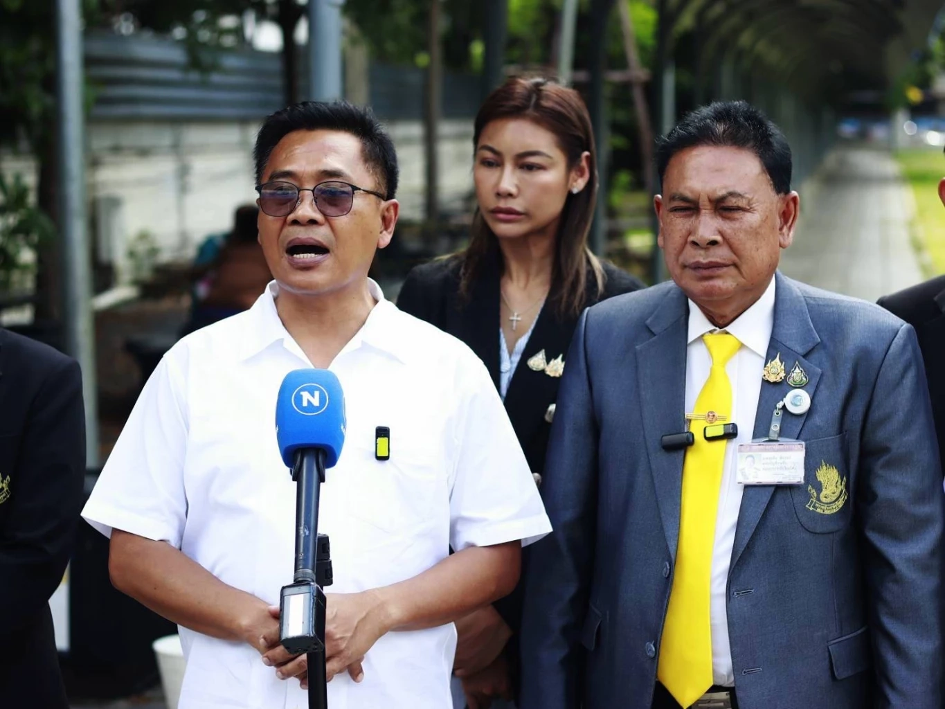 "สส.พรรคดัง" แจ้งความ เอาผิด "ภูมิธรรม" ม.112 หลังพยายามยื่นทูลเกล้าฯ "ยุบสภา"