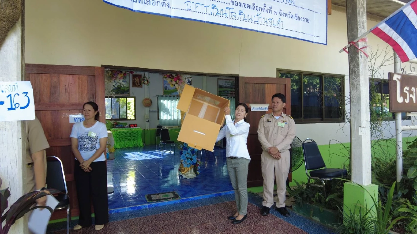 "เลขา กกต." ตรวจการ เปิดหีบเลือกตั้งซ่อม สส.เชียงราย ประชาชนแห่ใช้สิทธิ์