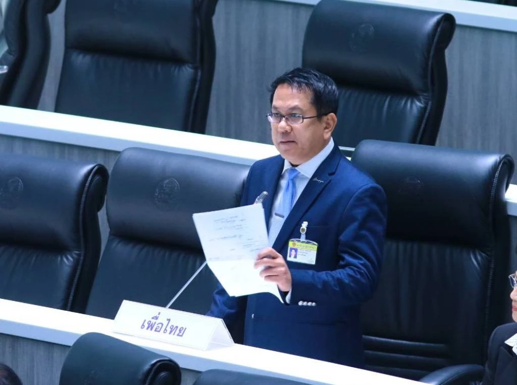 นายจิรายุ ห่วงทรัพย์ อดีตที่ปรึกษาของนายกรัฐมนตรี สส.พรรคเพื่อไทย