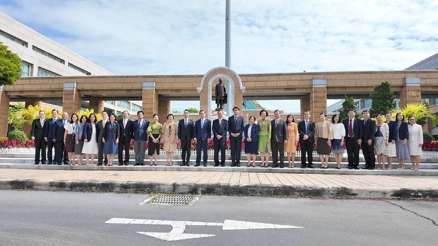 “สีหศักดิ์” เข้า กต.วันแรก - เตรียมบินด่วนแจงโลกเวที UNGA