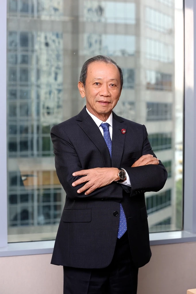 นายสมหมาย ภาษี อดีตรัฐมนตรีว่าการกระทรวงการคลัง 