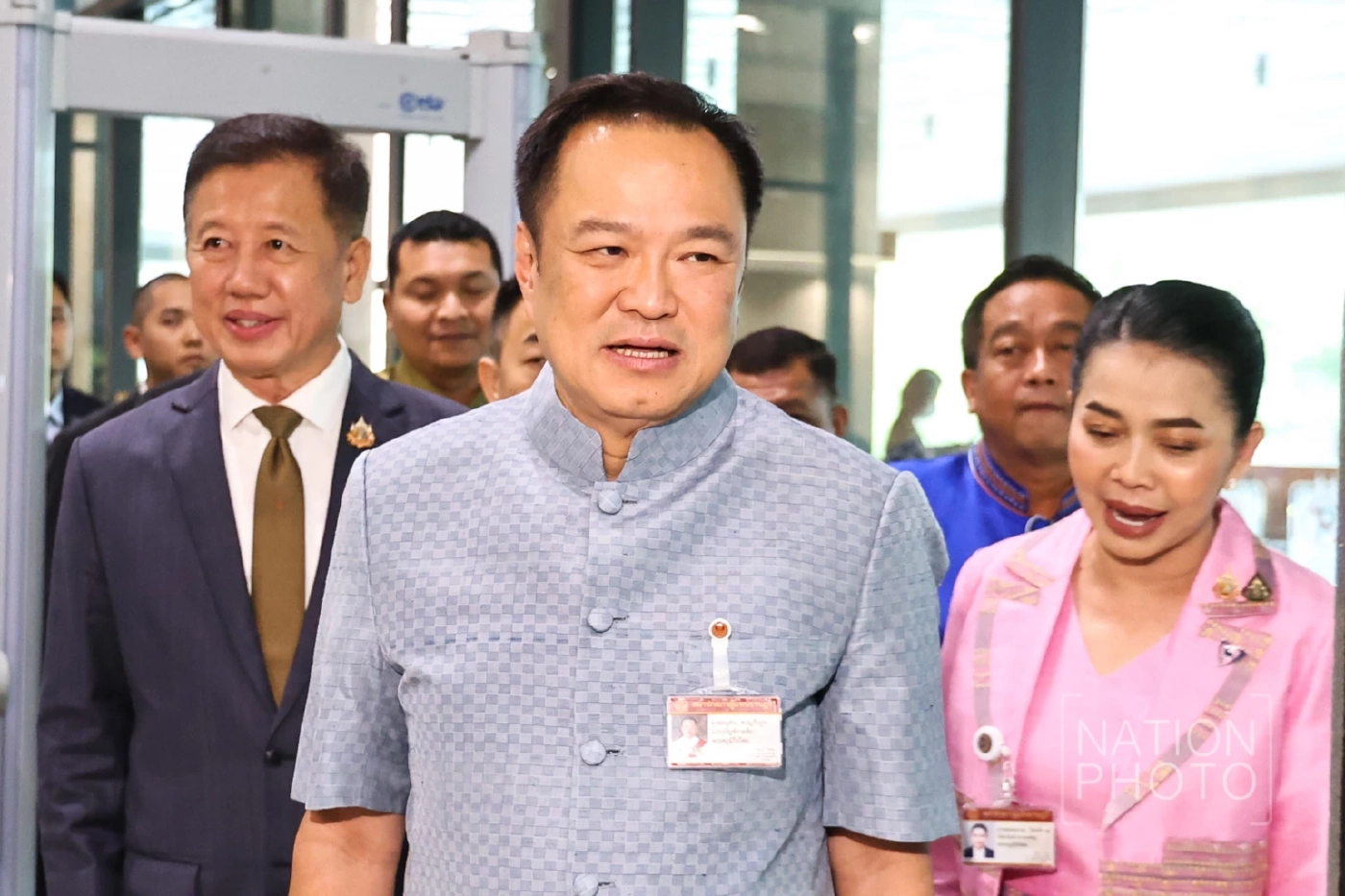 อนุทิน ชาญวีรกูล