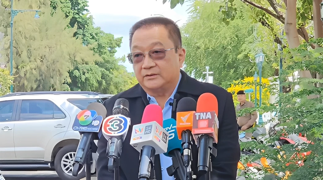 “ชาญชัย” ยื่นศาลฎีกา ออกข้อกำหนดห้าม “ทักษิณ” ออกนอกประเทศ