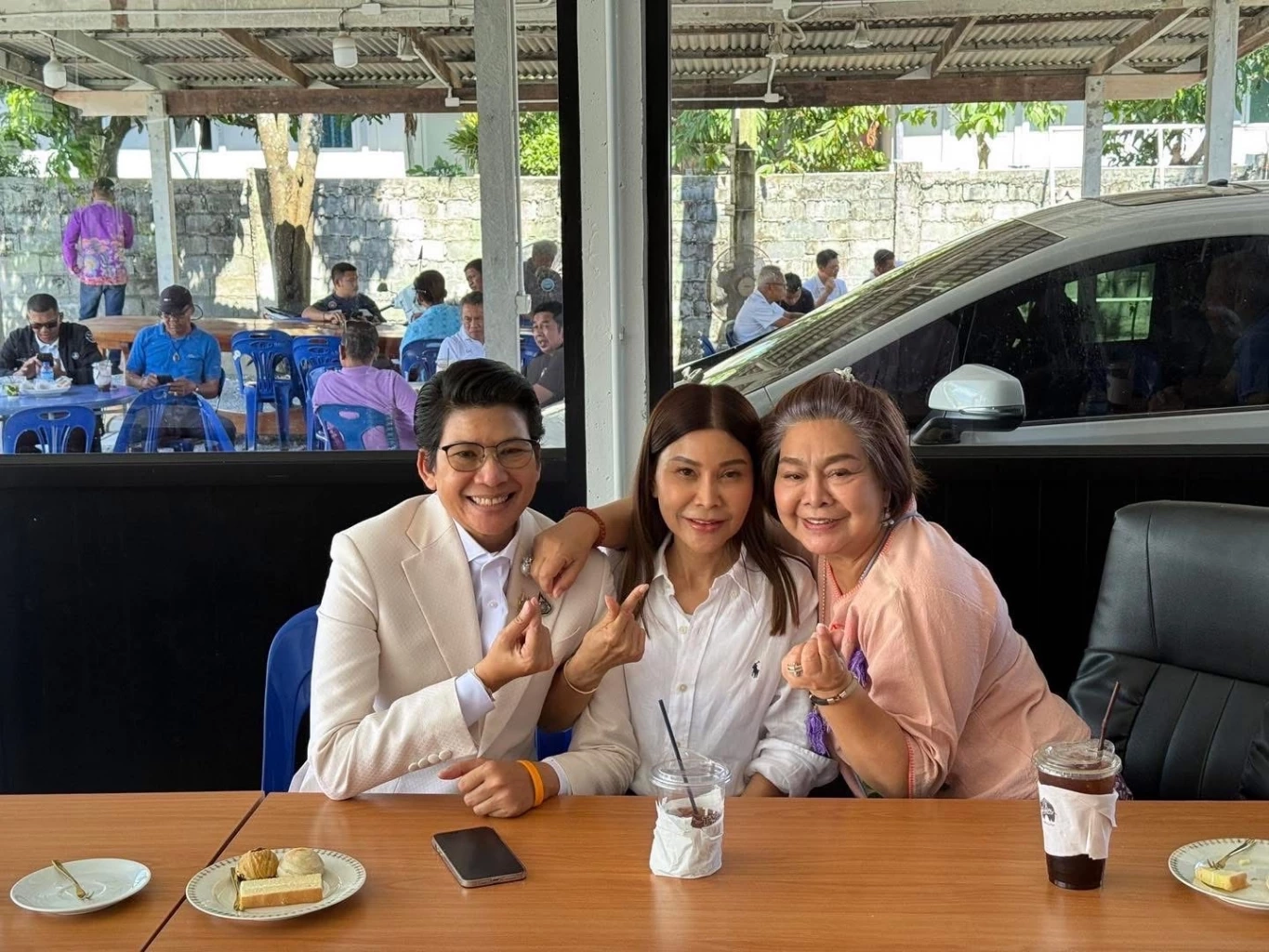 อวยพรศรี เชาวลิต” สส.นครศรีธรรมราช พรรคประชาธิปัตย์ 