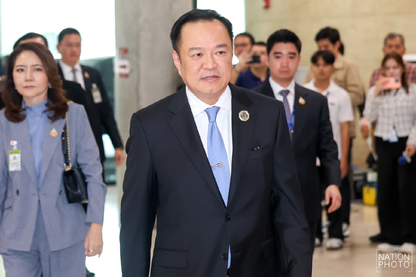 อนุทิน ชาญวีรกูล