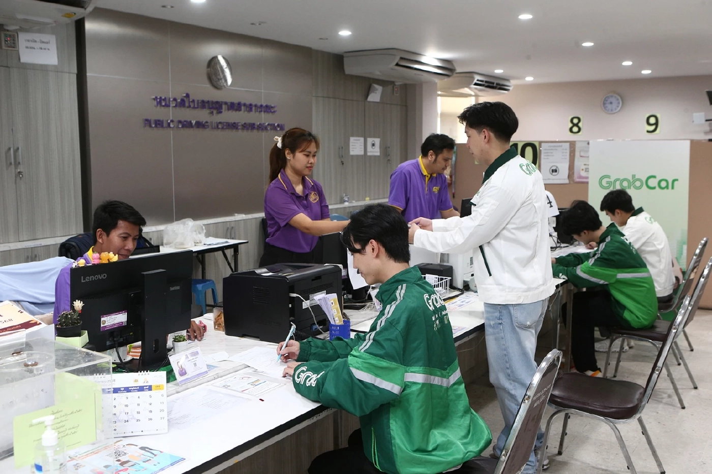 แกร็บ รับลูก ขนส่งฯ เร่งดันคนขับจดทะเบียนให้บริการผ่านแอปฯ