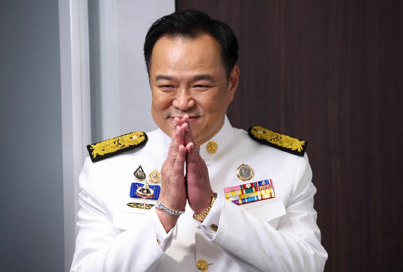  นายอนุทิน ชาญวีรกูล นายกรัฐมนตรี 