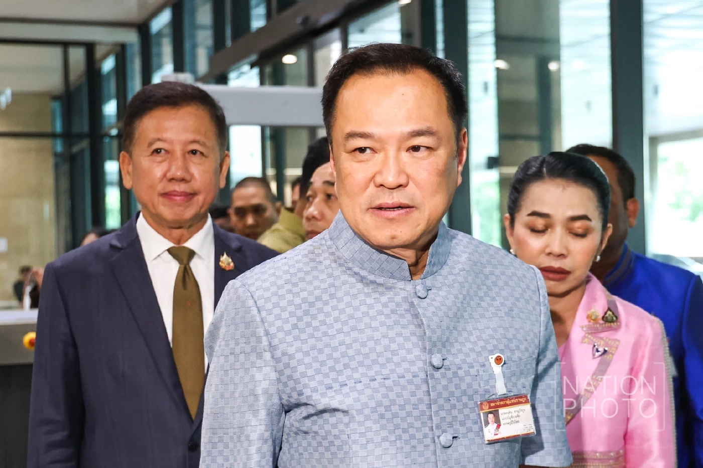 อนุทิน ชาญวีรกูล