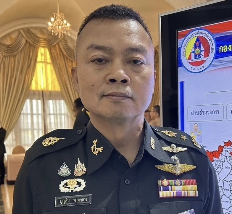 ปรากฏการณ์บุญสิน กดดันพรรคส้ม