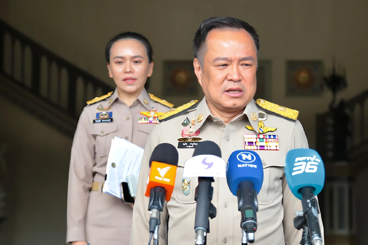 "นายกฯอนุทิน" ปัดตอบ ยุบสภาก่อนวันที่ 31 ม.ค.69 หรือไม่ ลั่น พร้อมเลือกตั้งตลอดเวลา เหตุอะไรก็เกิดขึ้นได้