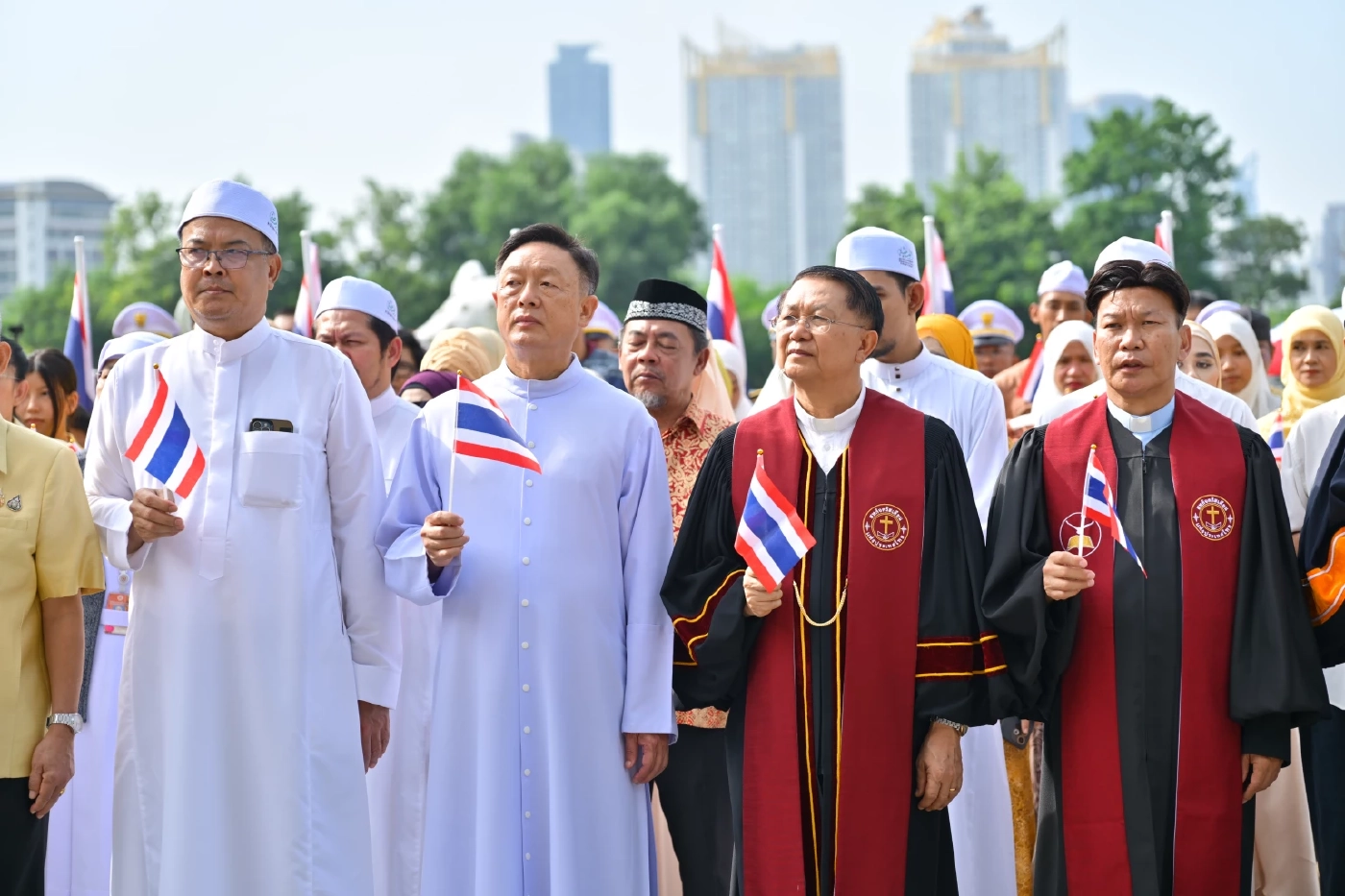 รวมพลังศาสนิกชน 5 ศาสนา เชิดชูชาติไทย