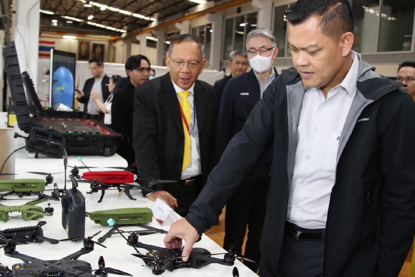 “ธนกร” ดันอุตสาหกรรมป้องกันประเทศ หนุนโดรนไทยเสริมมั่นคงชาติ