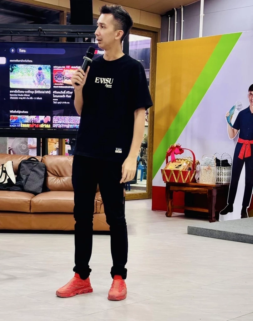 เสี่ยกฤต ชนนพัฒฐ์ นาคสั้ว