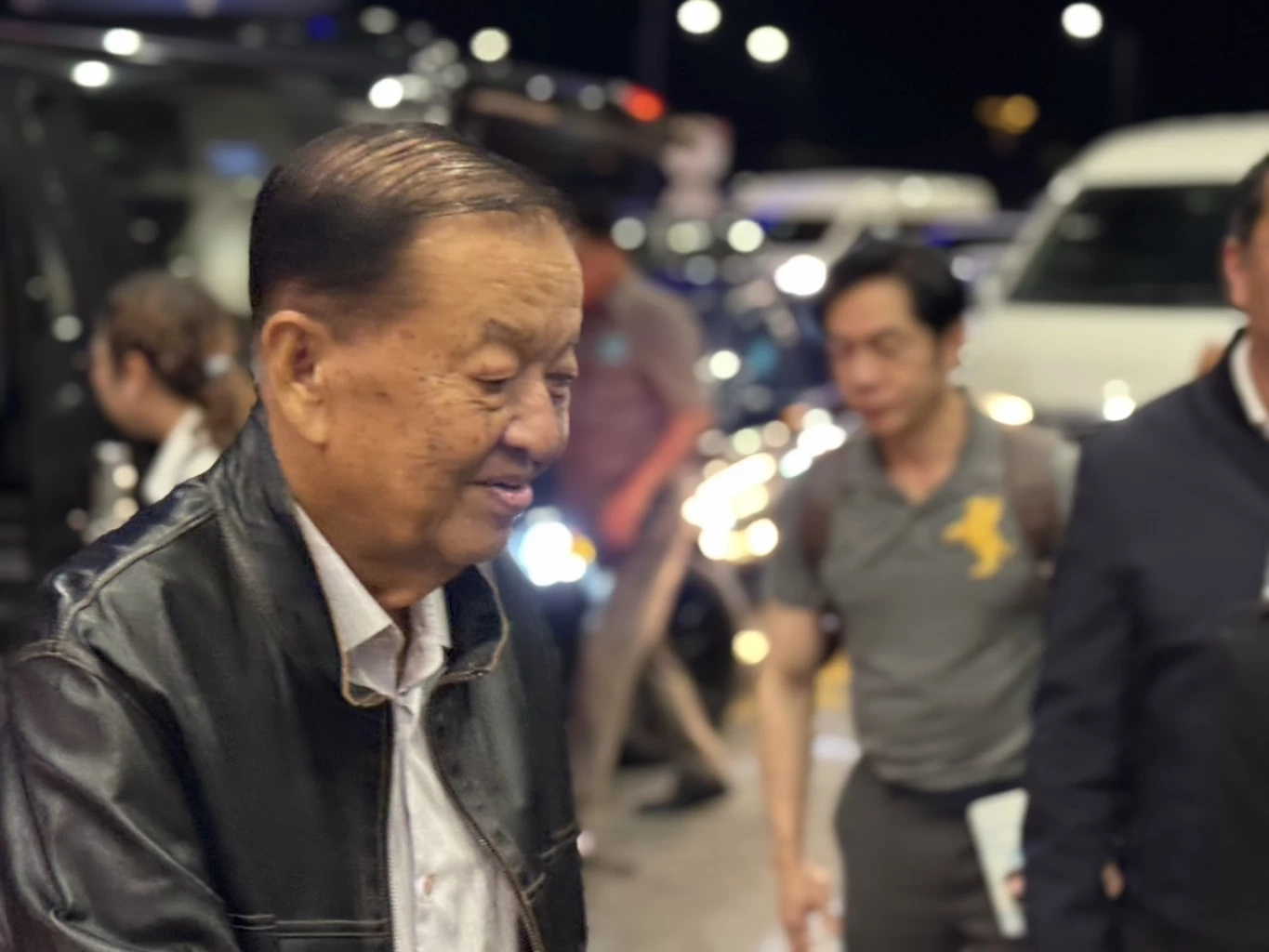 นายวันมูหะมัดนอร์ มะทา ประธานสภาผู้แทนราษฎร